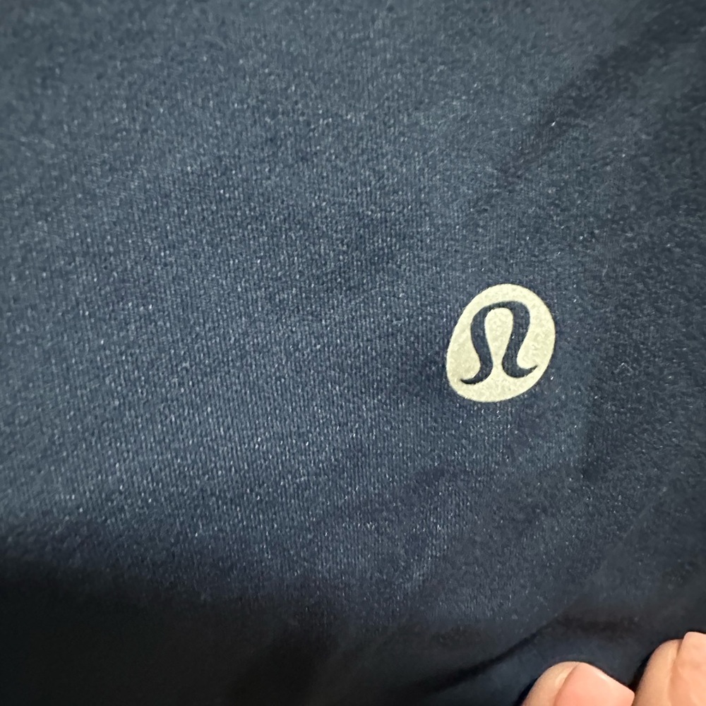 Lululemon Navy Blue Align Tank Top Size 6 EUC w/ Padding - Picture 4 of 6